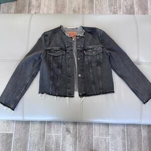 Levi's Women's M Dark Gray Raw Hem Denim Jacket
